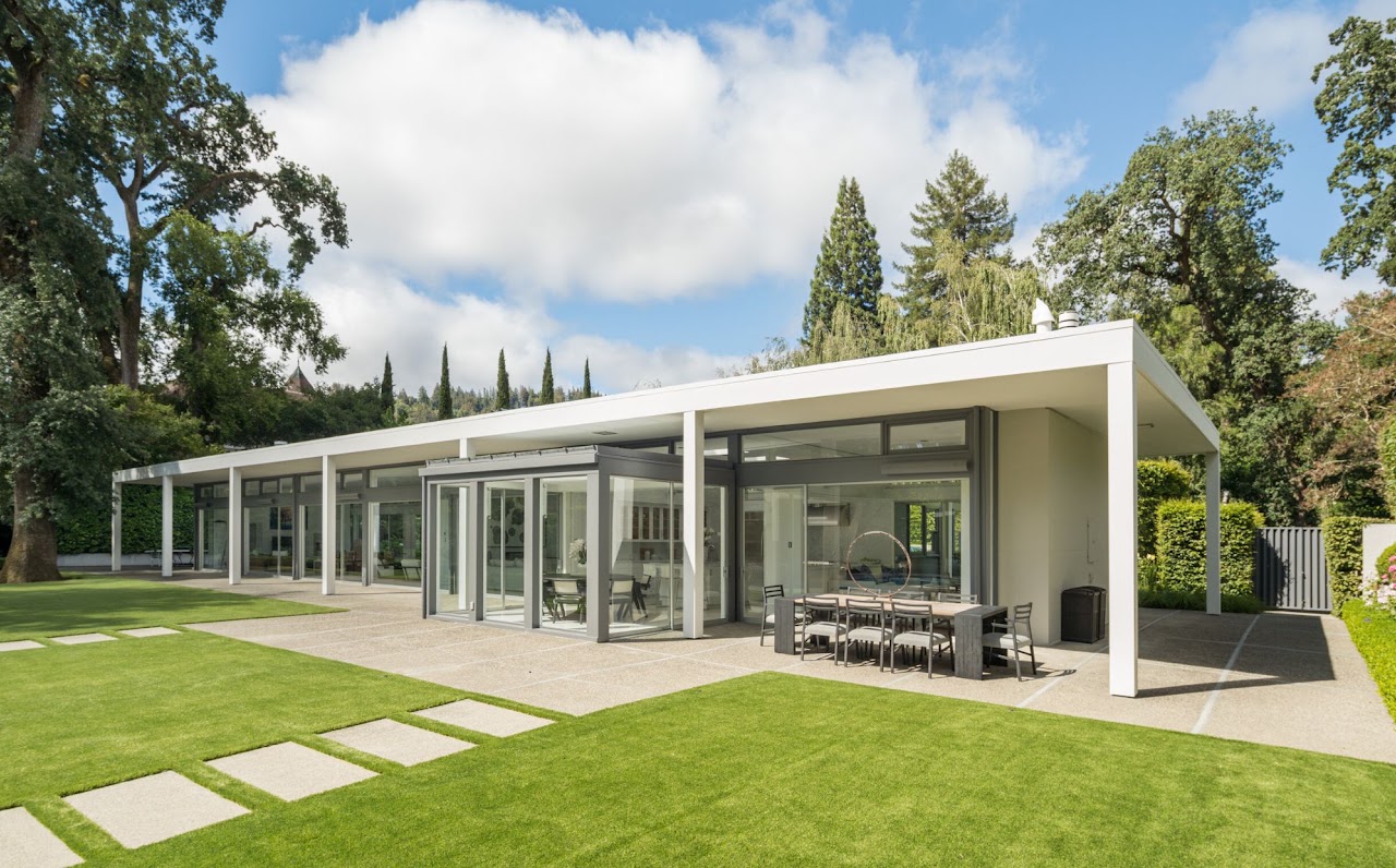 Anderson Residence photo 2